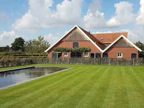 Große Ferienwohnung mit Schwimmteich und Feuerschale