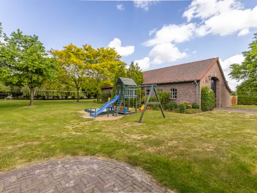Gemütlicher Ferienhof mit großer überdachter Terrasse