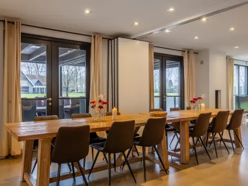 Buchbar ab 1. Oktober - Luxusferienhaus am Wasser