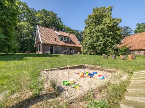 Neu - Stimmungsvolle Ferienadresse mitten in der Landschaft von Twente