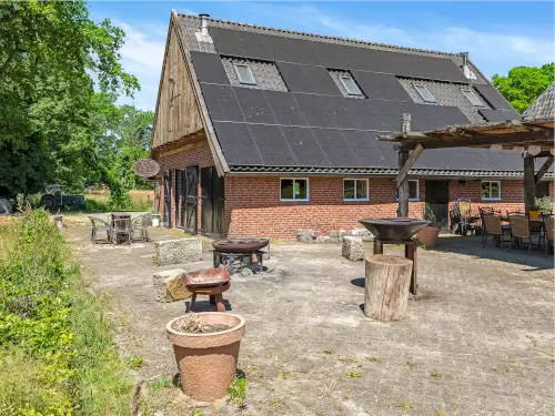 Ferienhaus mit Sauna und Bar