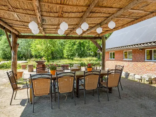 Ferienhaus mit Sauna und Bar