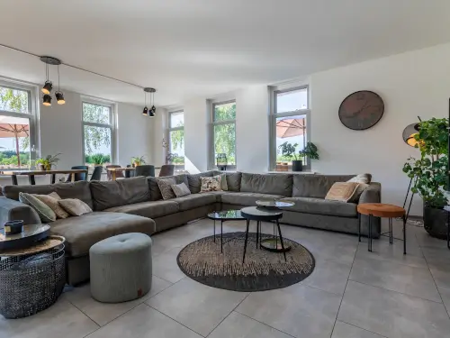 Super luxe Ferienhaus mit überdachtem Spielbereich