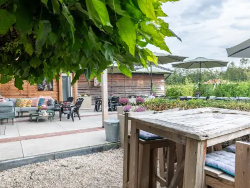 Nostalgische Gruppenunterkunft in der Veluwe mit Terrasse