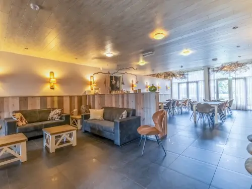 Moderne Ferienwohnung mit überdachter Terrasse